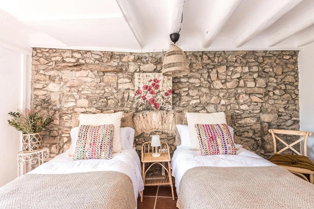 Hostal Casa Pardal Coliving & Coworking Sant Pere Sallavinera