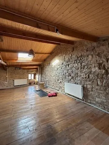 Casa rural Hostal Casa Pardal Coliving & Coworking Sant Pere Sallavinera